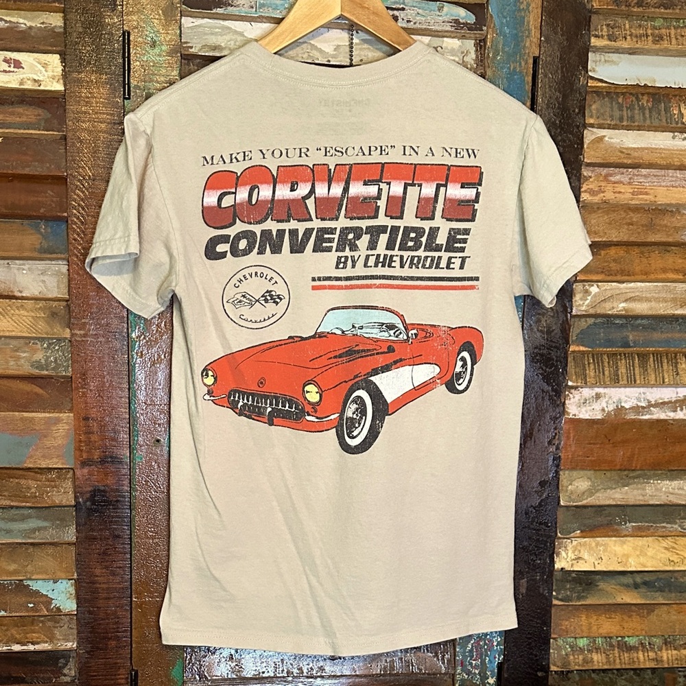 🚨Chemistry Beige Corvette Graphic Tee size small